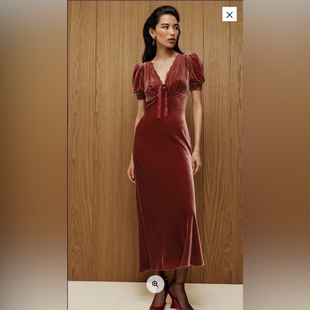 NWT Reformation Camille Velvet Dress